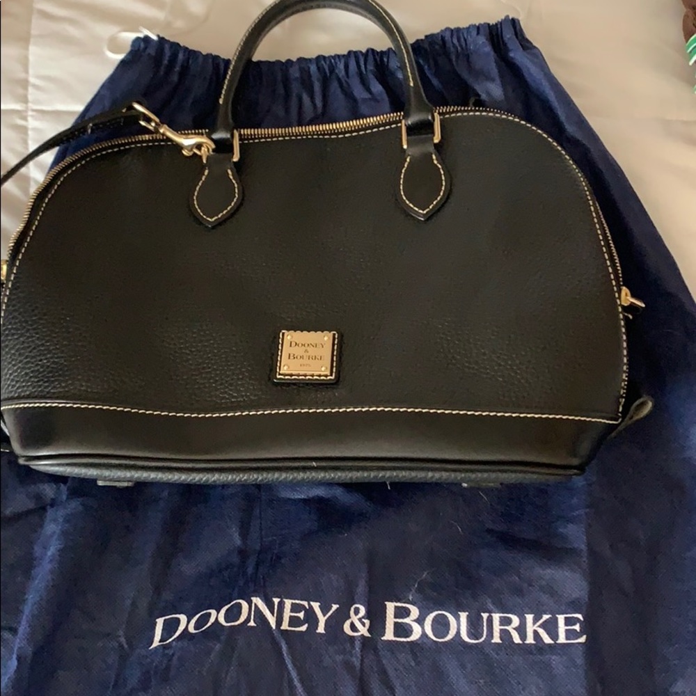 Black pebble Dooney & Bourke tote